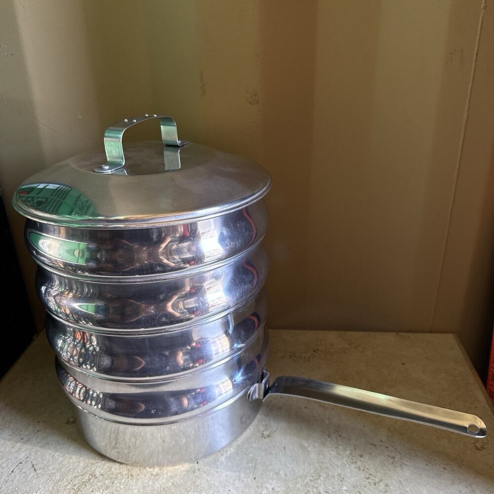 Vintage Regal Miners Aluminum Ware 5 Stackable Food Containers Camping